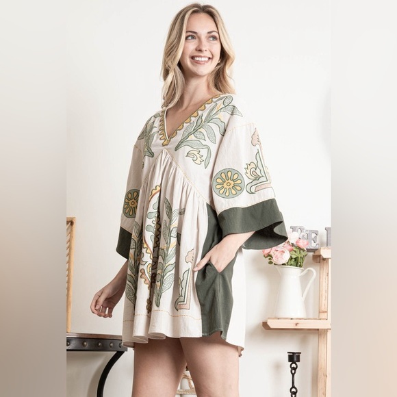 #20 NEW ! CLOSEOUT FIRM 🌸Embroidered Cotton Linen blend Mini Dress in Cream Sage - Picture 3 of 9